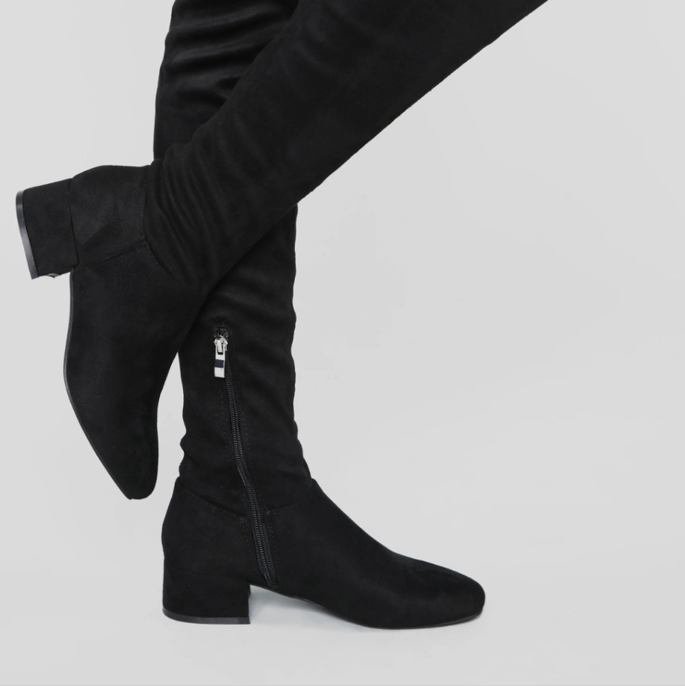 Womens Wide FIT Tall Boots...BEST OFFER ACCEPTED